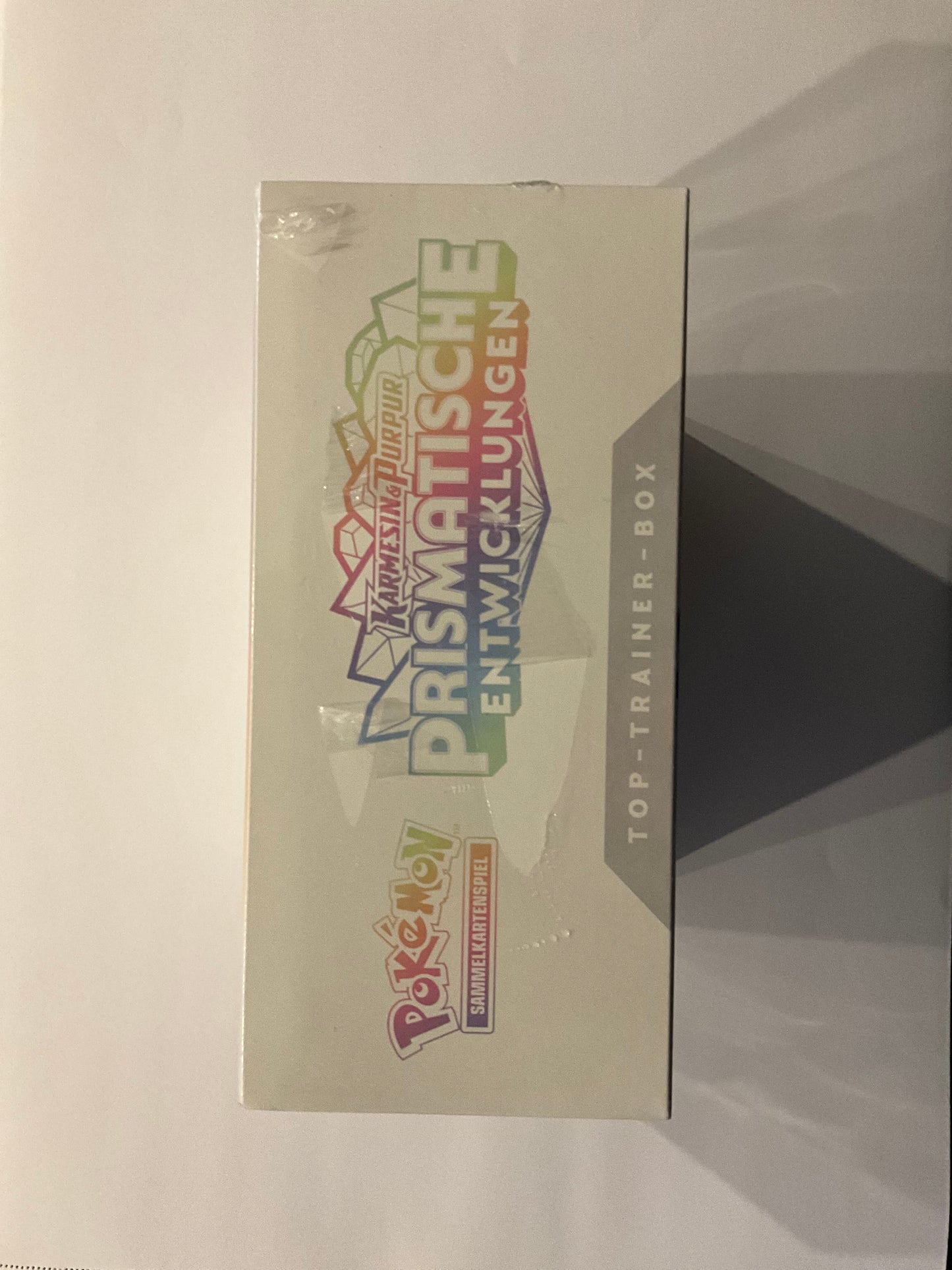 Pokémon Prismatische Entwicklungen Top Trainer Box ETB Deutsch OVP Sealed TCG Sammelbox